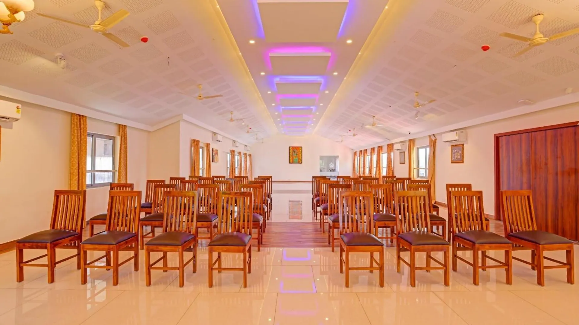 Collection O Pallava Rajadhani Thiruvananthapuram Hotel